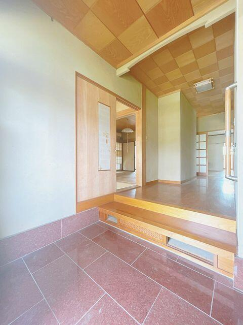 富士市森島の中古一戸建|玄関（内観）