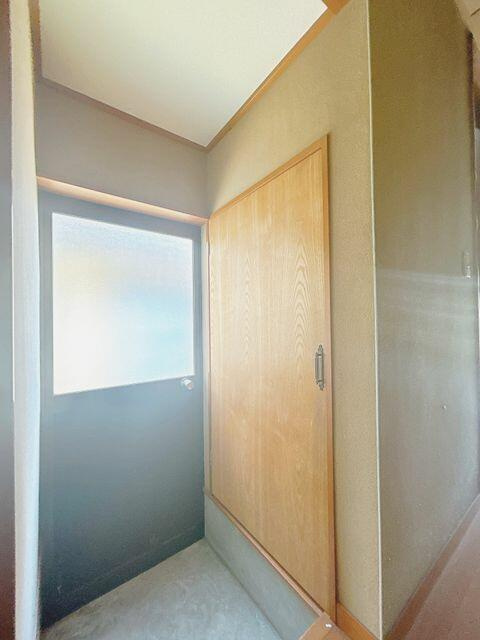 富士市森島の中古一戸建|１階階段下収納