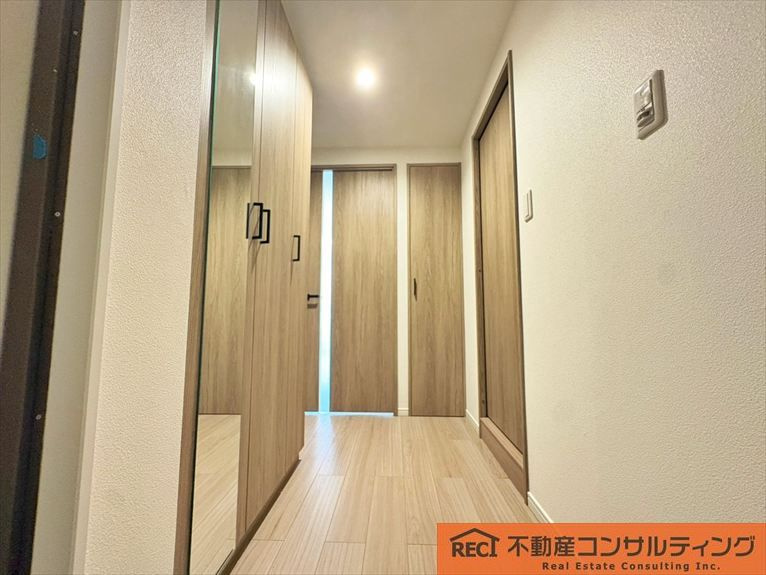 グラン・フェルティ東灘住吉川の玄関