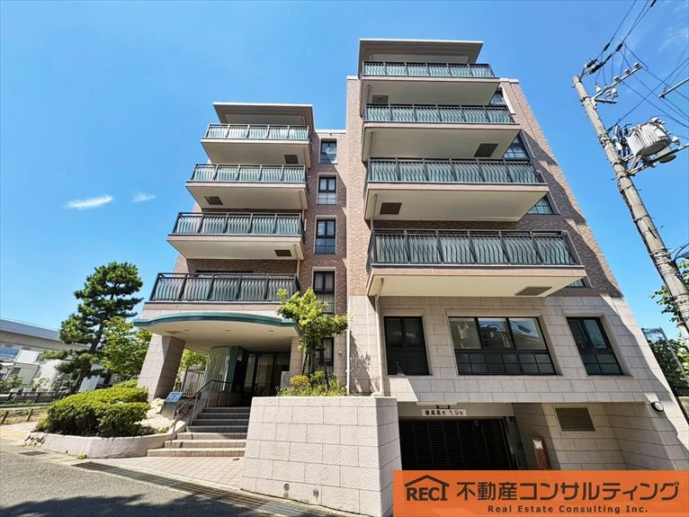 グラン・フェルティ東灘住吉川の外観
