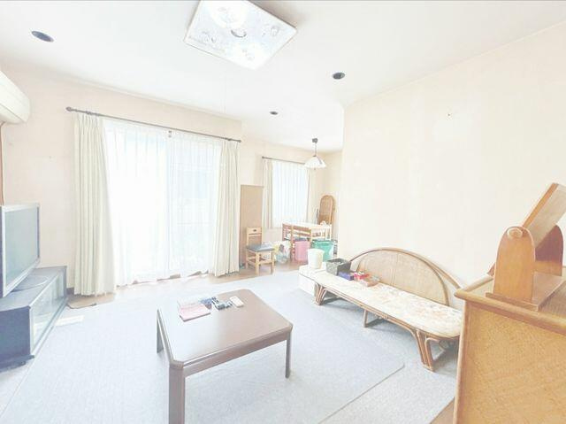 富士市中野台１丁目の中古一戸建|リビング
