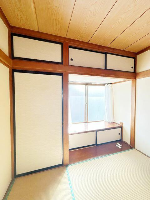 富士宮市宮原の中古一戸建|１階６帖和室　収納