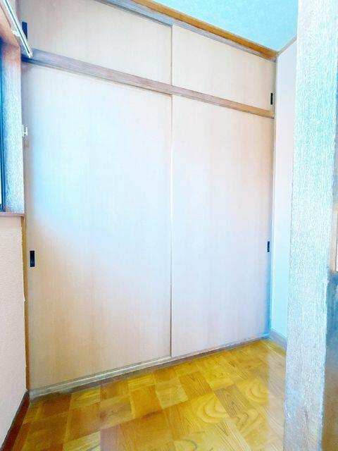 富士宮市宮原の中古一戸建|２階廊下　収納
