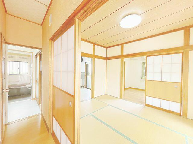 富士宮市宮原の中古一戸建|１階は部屋がつながっていて、…