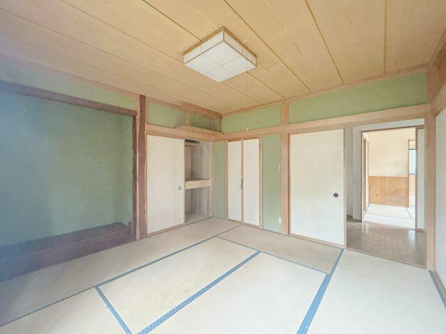富士市鵜無ケ淵の中古一戸建|１階８帖和室