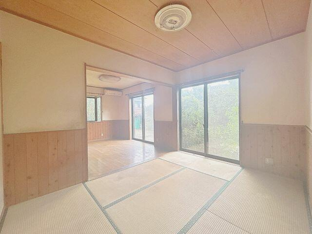 富士市鵜無ケ淵の中古一戸建|１階中央６帖和室