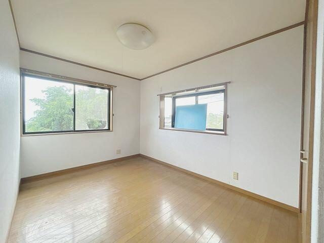 富士市鵜無ケ淵の中古一戸建|２階６．５帖洋室