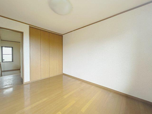 富士市鵜無ケ淵の中古一戸建|２階６帖洋室
