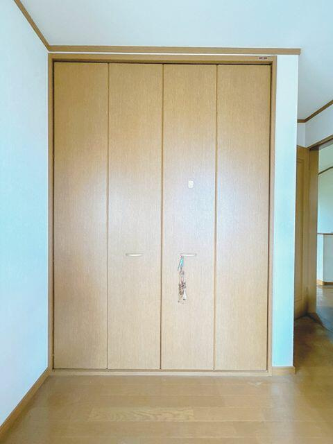 富士市鵜無ケ淵の中古一戸建|２階６．５帖洋室収納