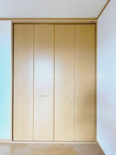 富士市鵜無ケ淵の中古一戸建|２階８帖洋室収納