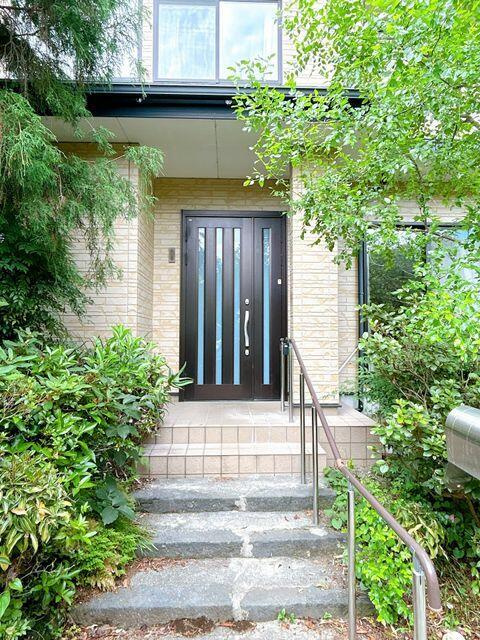 富士市鵜無ケ淵の中古一戸建|玄関（外観）