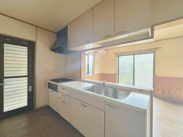 富士市鵜無ケ淵の中古一戸建|１階キッチン