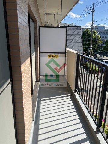 ファミーユ柳沢のバルコニー