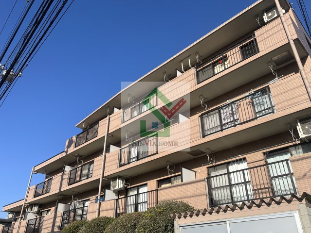 ファミーユ柳沢の外観