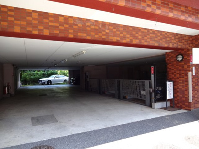 【外観】 | グレースランド駐車場