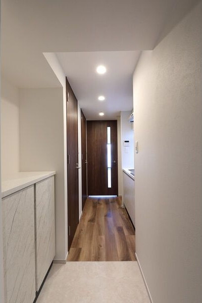 S-RESIDENCE高岳bresa(ブレサ)の玄関