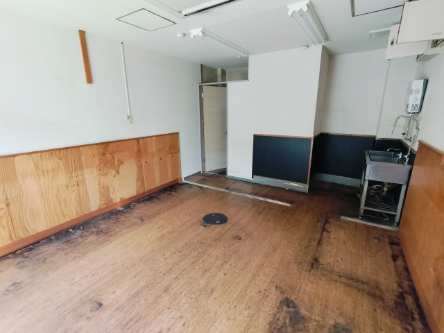 上田2丁目貸店舗