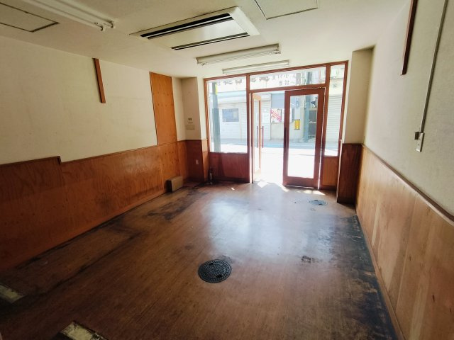 上田2丁目貸店舗