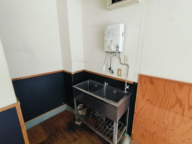 上田2丁目貸店舗