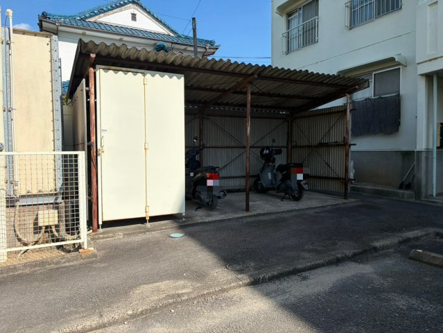 第二平野ハイツの駐車場