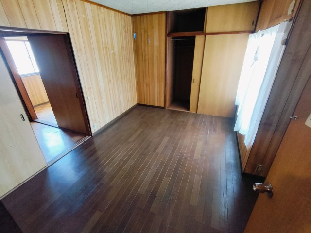 引野町2丁店舗付き貸家
