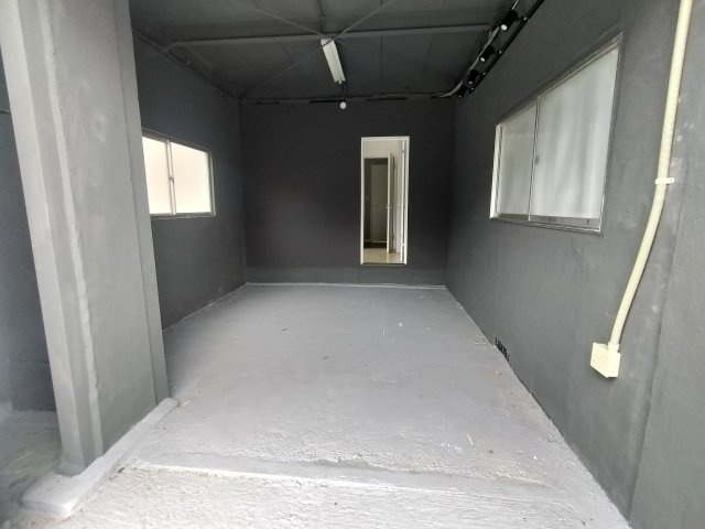 服部川戸建の駐車場