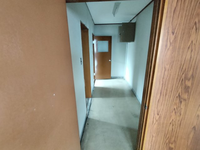 教興寺3丁目 中清店舗事務所 1棟貸しの内装|2階