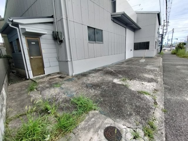 今井倉庫　1棟貸の駐車場