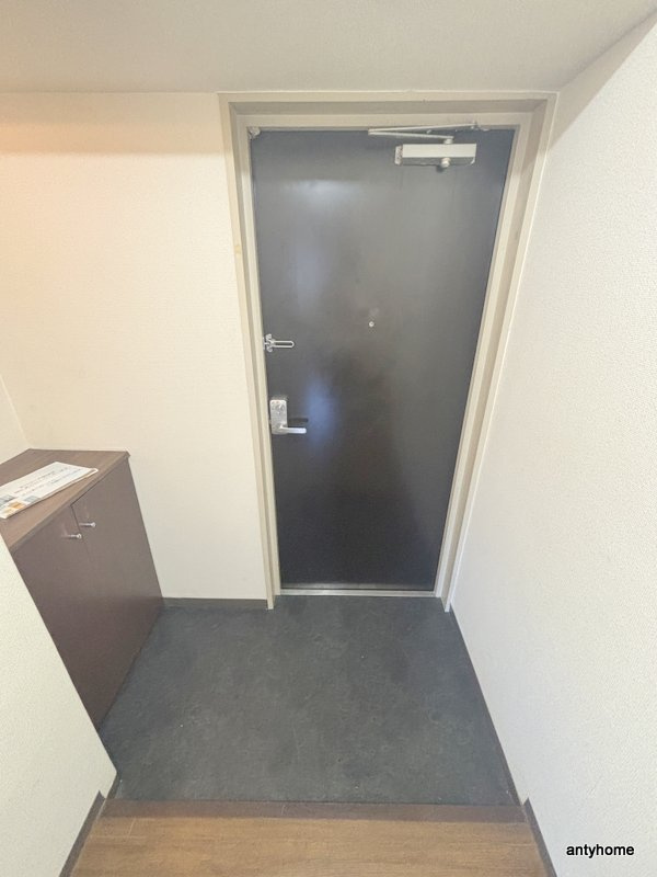 グラシア松屋町　仲介手数料無料の玄関