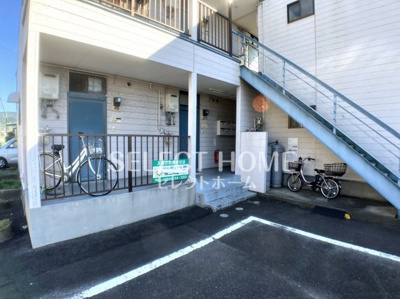 【エントランス】 | メゾン石川A | 清潔なエントランスです