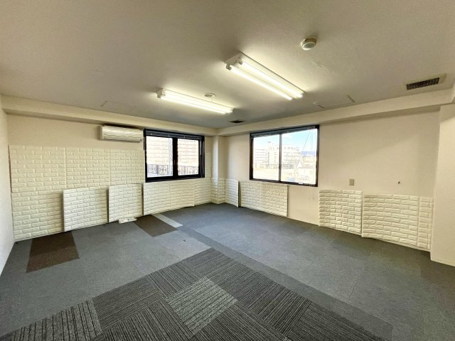新栄プロパティー出戸の内装