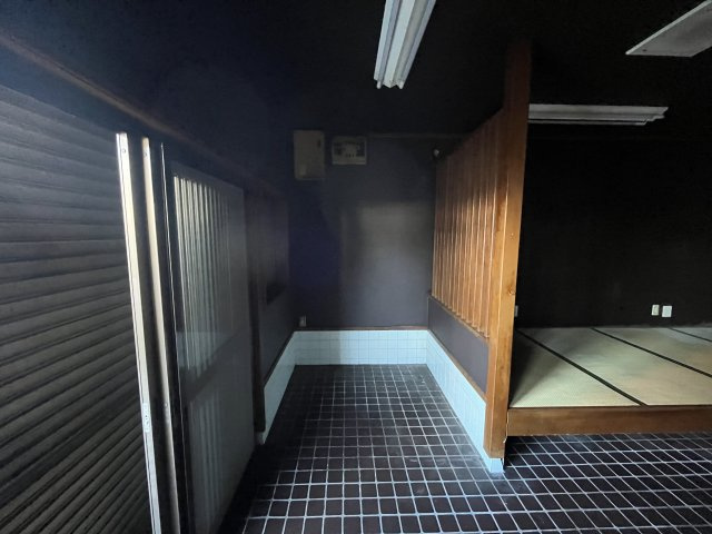 リーアルマンション東側店舗
