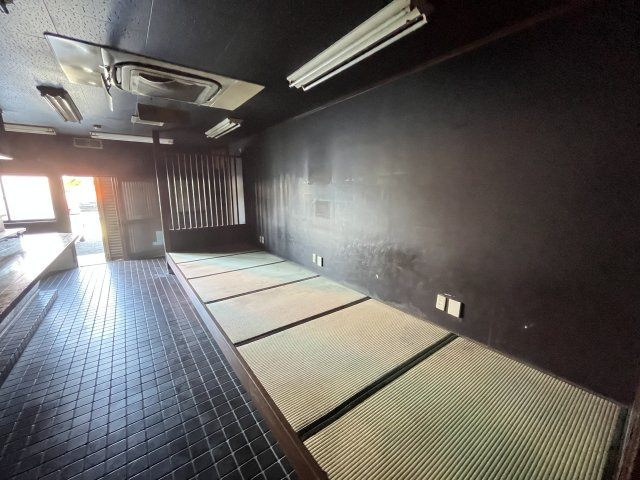 リーアルマンション東側店舗