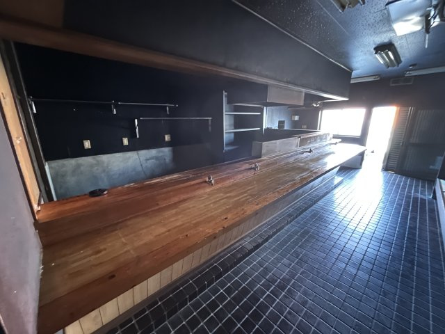 リーアルマンション東側店舗