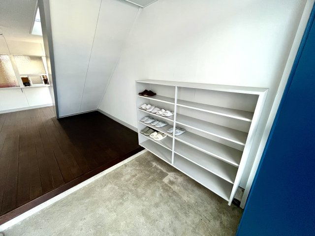 土師ノ里 KY DESIGN HOUSEの玄関