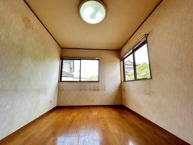富士市原田の中古一戸建|２階南西側洋室　別角度