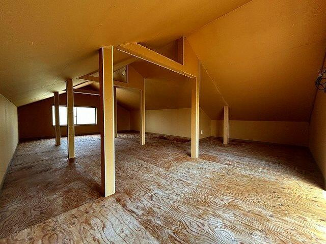 富士市原田の中古一戸建|屋根裏　収納スペース　別角度