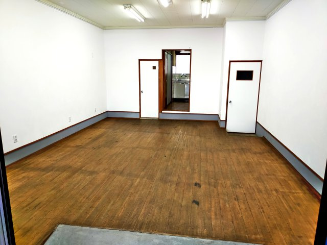 羽曳野市 堺大和高田線ロードサイド沿 駐車場2台付 店舗・事務所