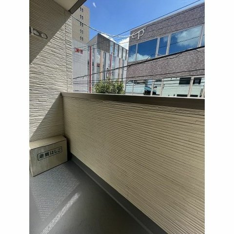 Precher 浄心　名古屋市賃貸　仲介手数料無料のバルコニー