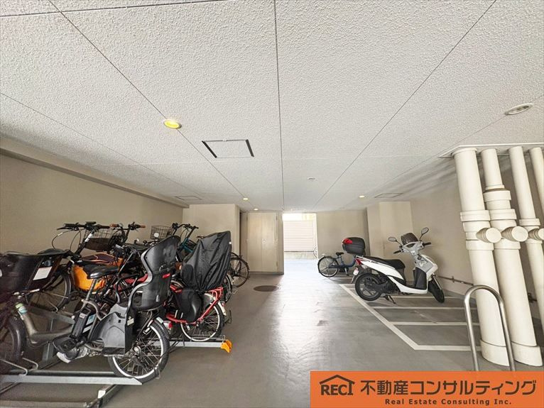 ワコーレ王子公園ステーションスターズの駐車場