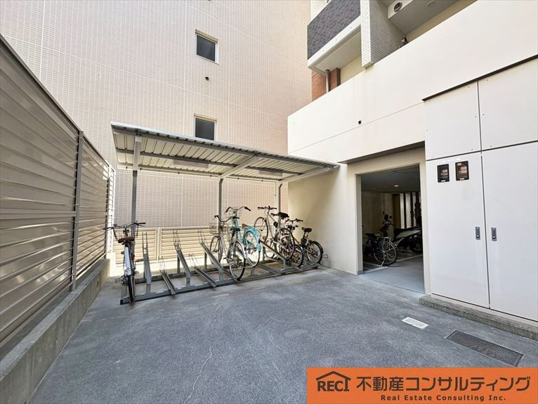 ワコーレ王子公園ステーションスターズの駐車場