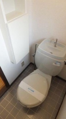 ファミール本八幡のトイレ
