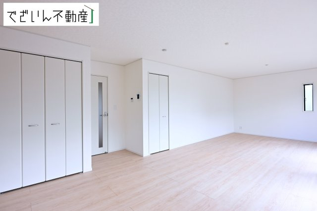 【居間・リビング】 | CRADLE GARDEN加須市北下新井 第6　【平屋】新築住宅 | ≪1号棟≫
現地(2026年9月撮影)