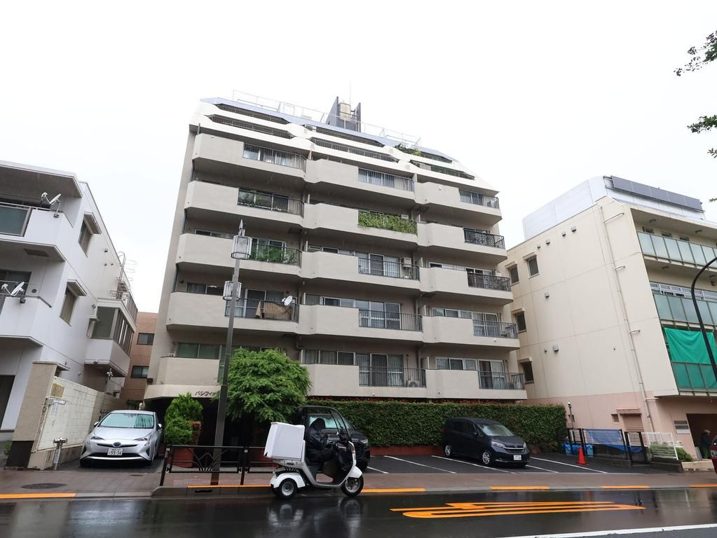 パシフィック松濤マンションの外観