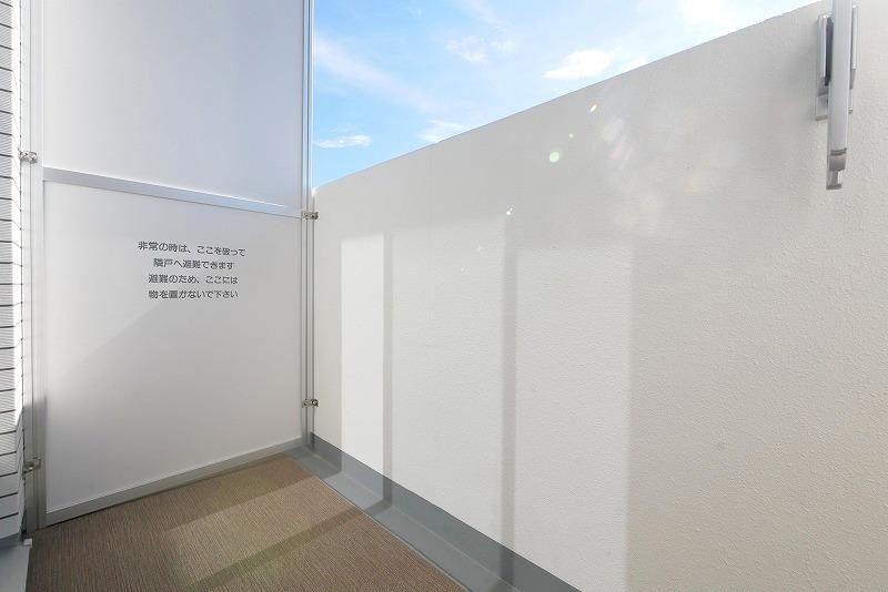 ＰＲＥＭＩＵＭ　ＣＵＢＥ　両国ＤＥＵＸのバルコニー