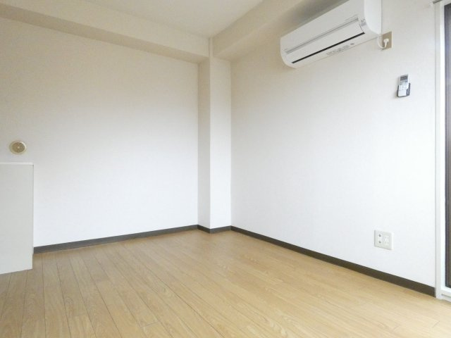 【寝室】