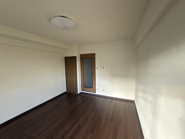 アークＹＳの洋室