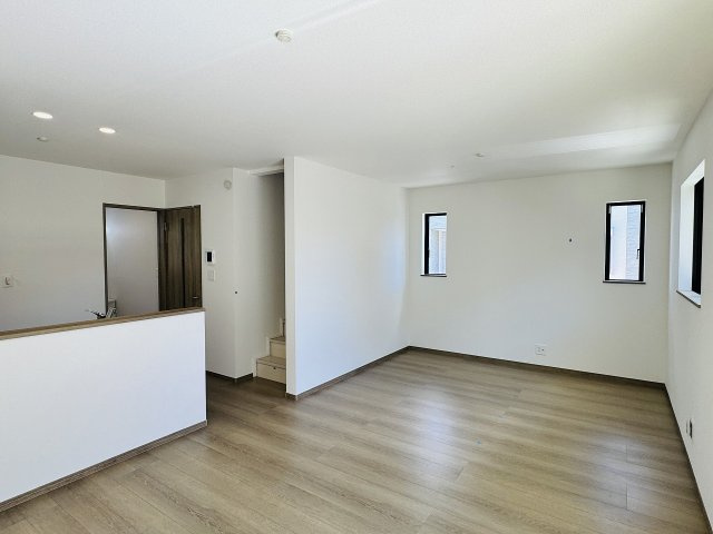 八王子市　散田町　新築一戸建て　１４期の内装|～16.18帖の明るいLDKで家族団欒の時間をお過ごしいただけます～