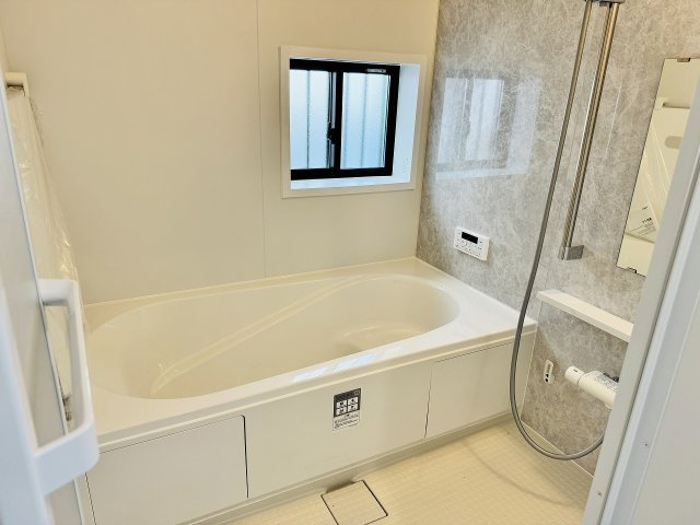 八王子市　散田町　新築一戸建て　１４期の浴室|～のびのびとくつろげるバスルーム　1日の締めくくりに癒しのバスタイムを～