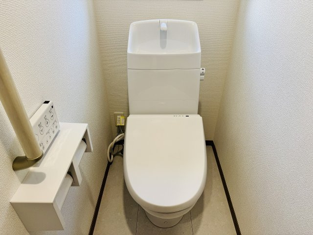 八王子市　散田町　新築一戸建て　１４期のトイレ|～暖房温水洗浄機能付きトイレ　冬場は特に嬉しい機能ですね～